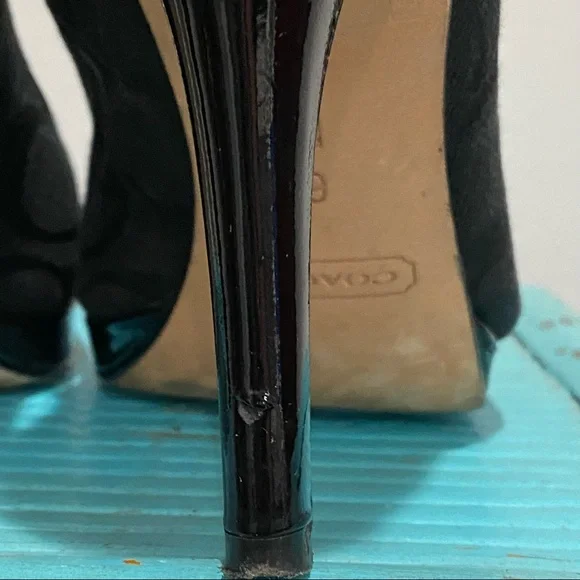 Coach Caya Signature Logo Allover Black 4” Pumps Heels Size 6 B - Picture 8 of 14